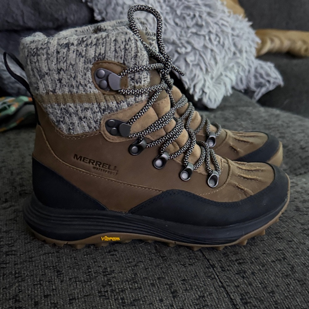 Merrell Tan and Black Knit Cuff Boots